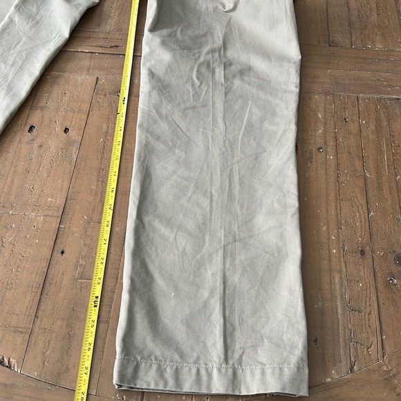 Vineyard vines flat front straight leg Khaki Pants - Picture 8 of 9